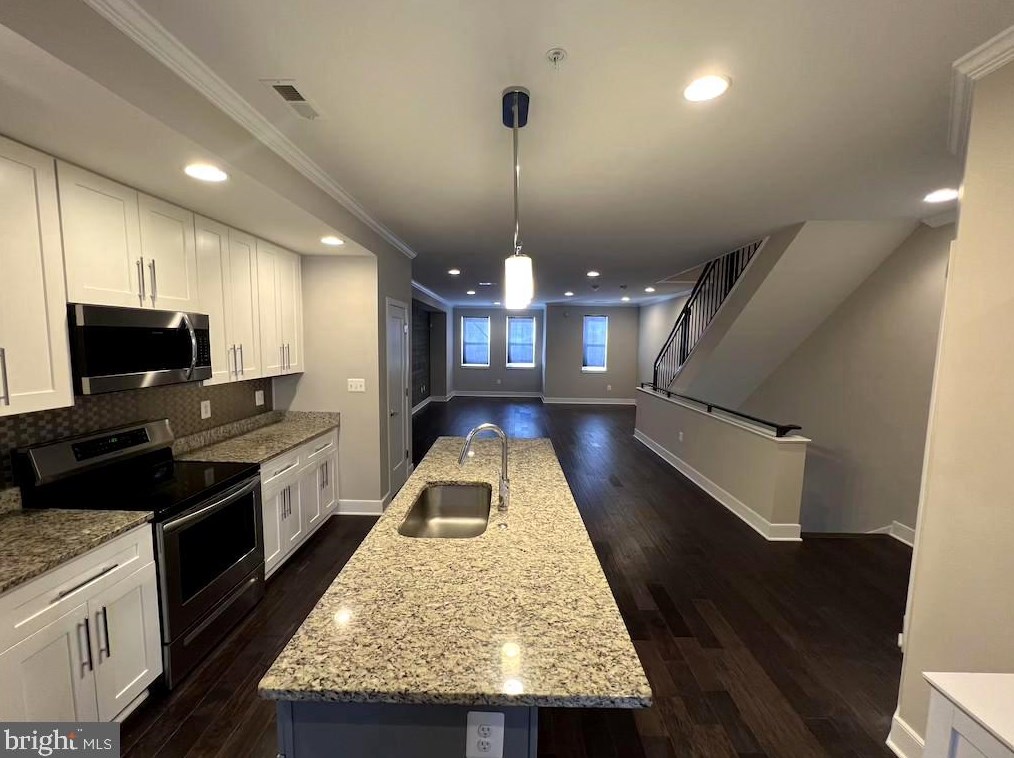 5302 Bass Pl Se, Washington, DC 20019