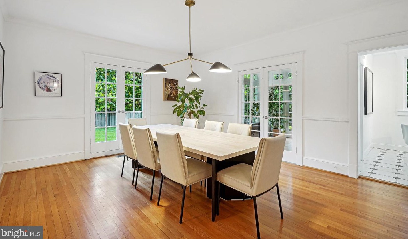 3203 Cleveland Ave, Washington DC 20008-3401 exterior