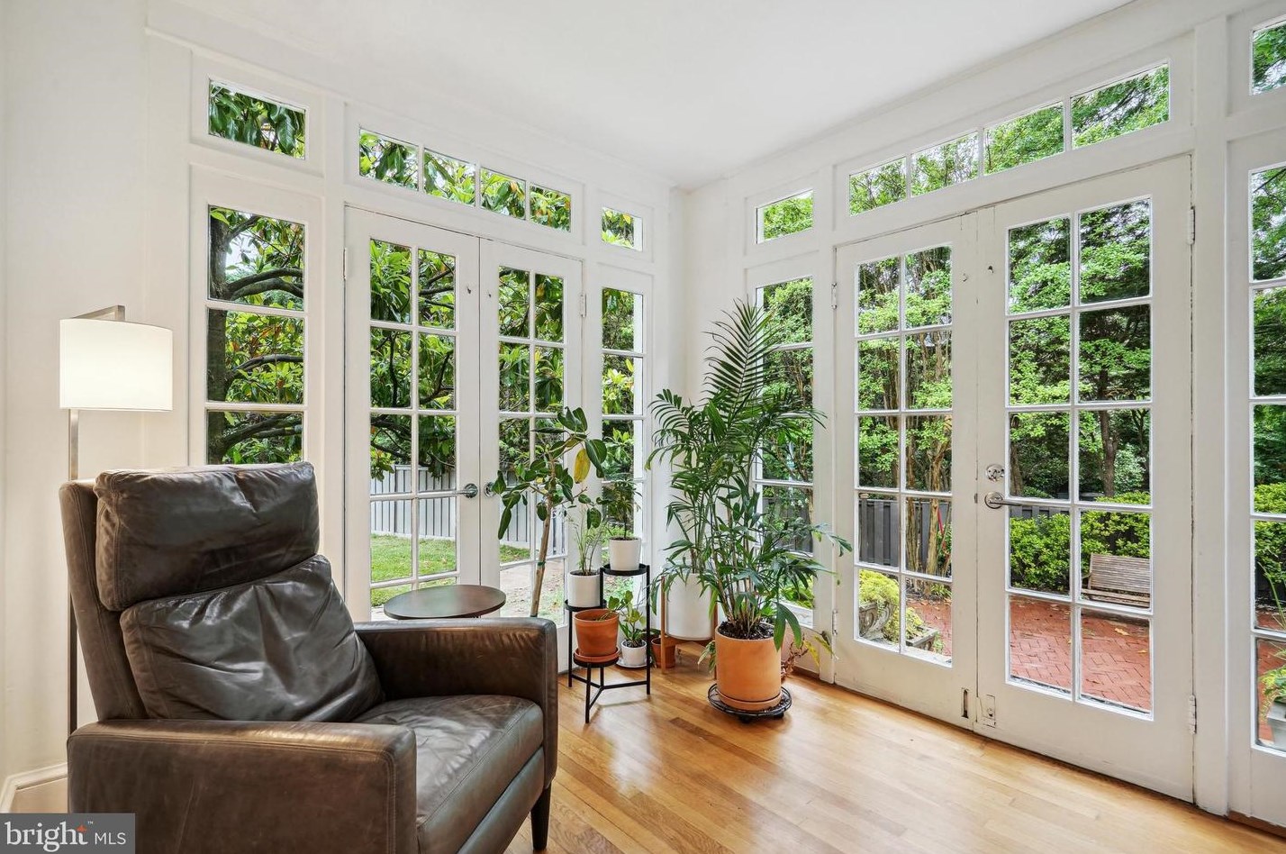 3203 Cleveland Ave, Washington DC 20008-3401 exterior