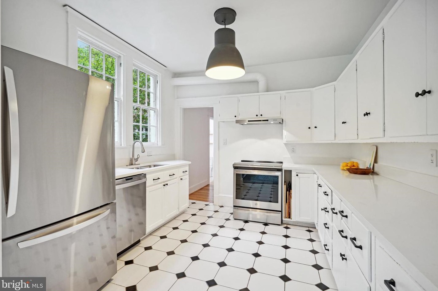 3203 Cleveland Ave, Washington DC 20008-3401 exterior