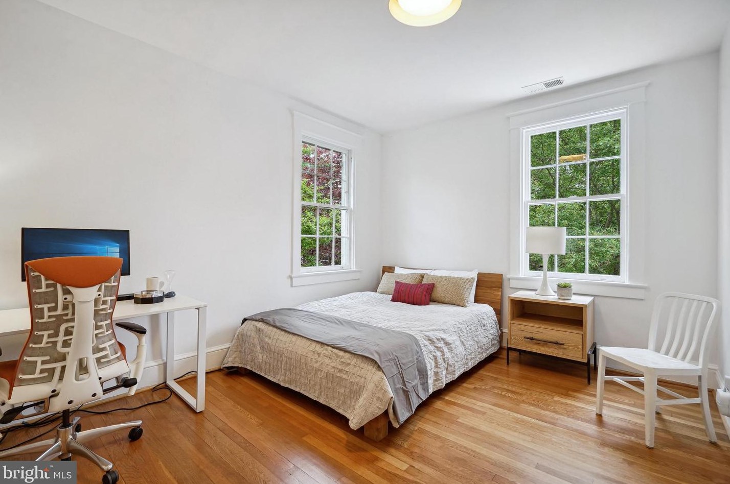 3203 Cleveland Ave, Washington DC 20008-3401 exterior