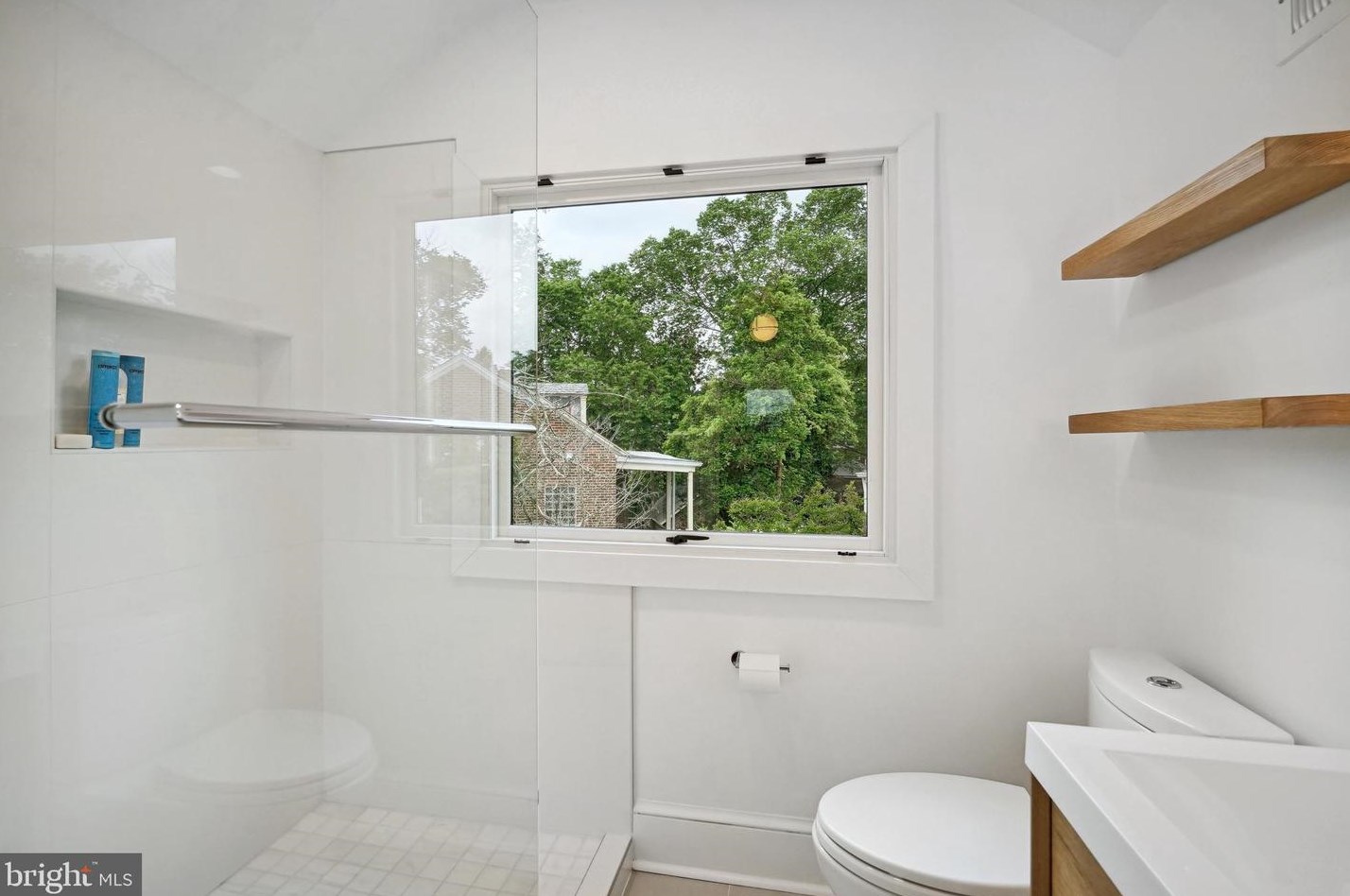 3203 Cleveland Ave, Washington DC 20008-3401 exterior