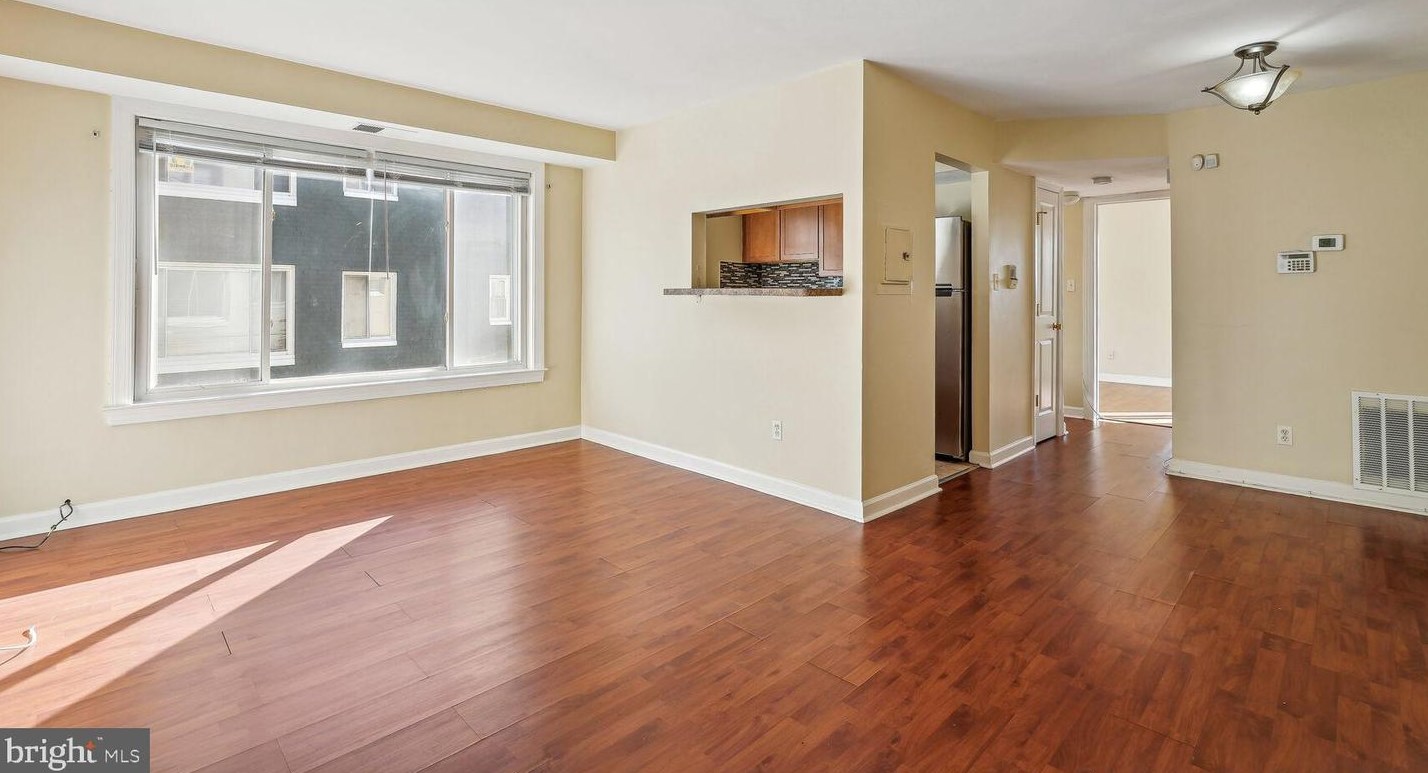 713 Brandywine St Se #203, Washington, DC 20032
