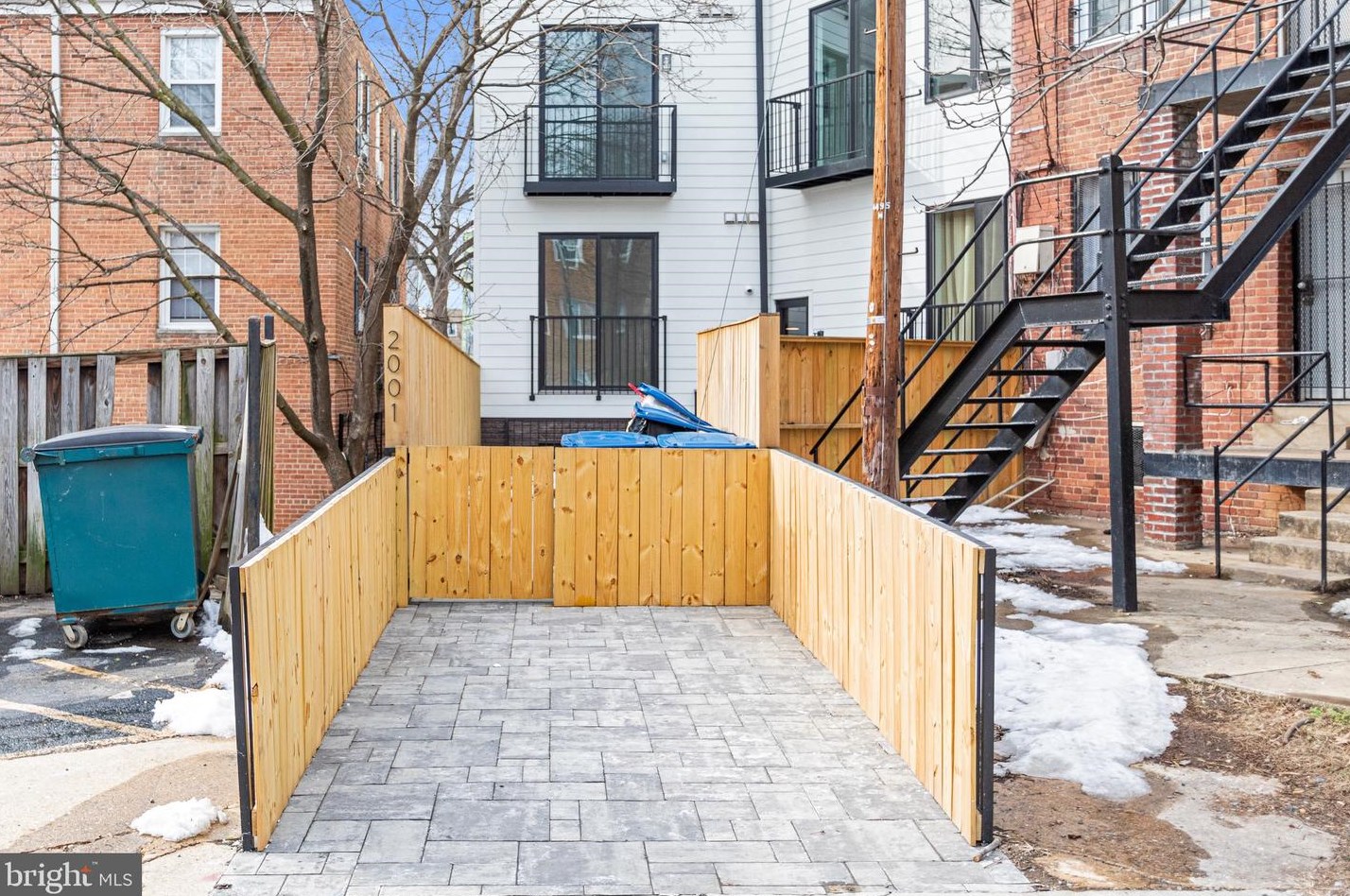 2001 I St, Washington DC  20002-4105 exterior