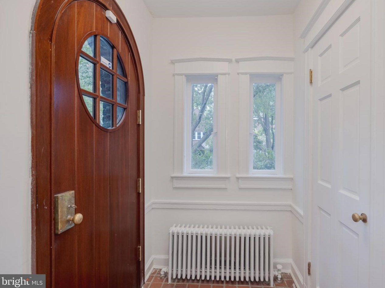 1604 44th St Nw, Washington, DC 20007