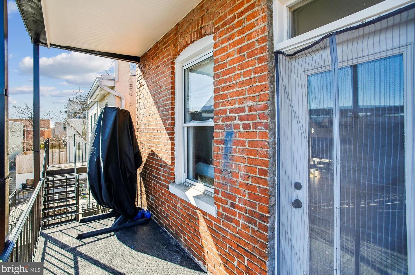 3005 11th St, Washington DC  20001-3905 exterior