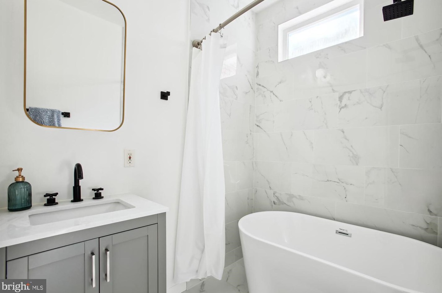 3005 11th St, Washington DC  20001-3905 exterior