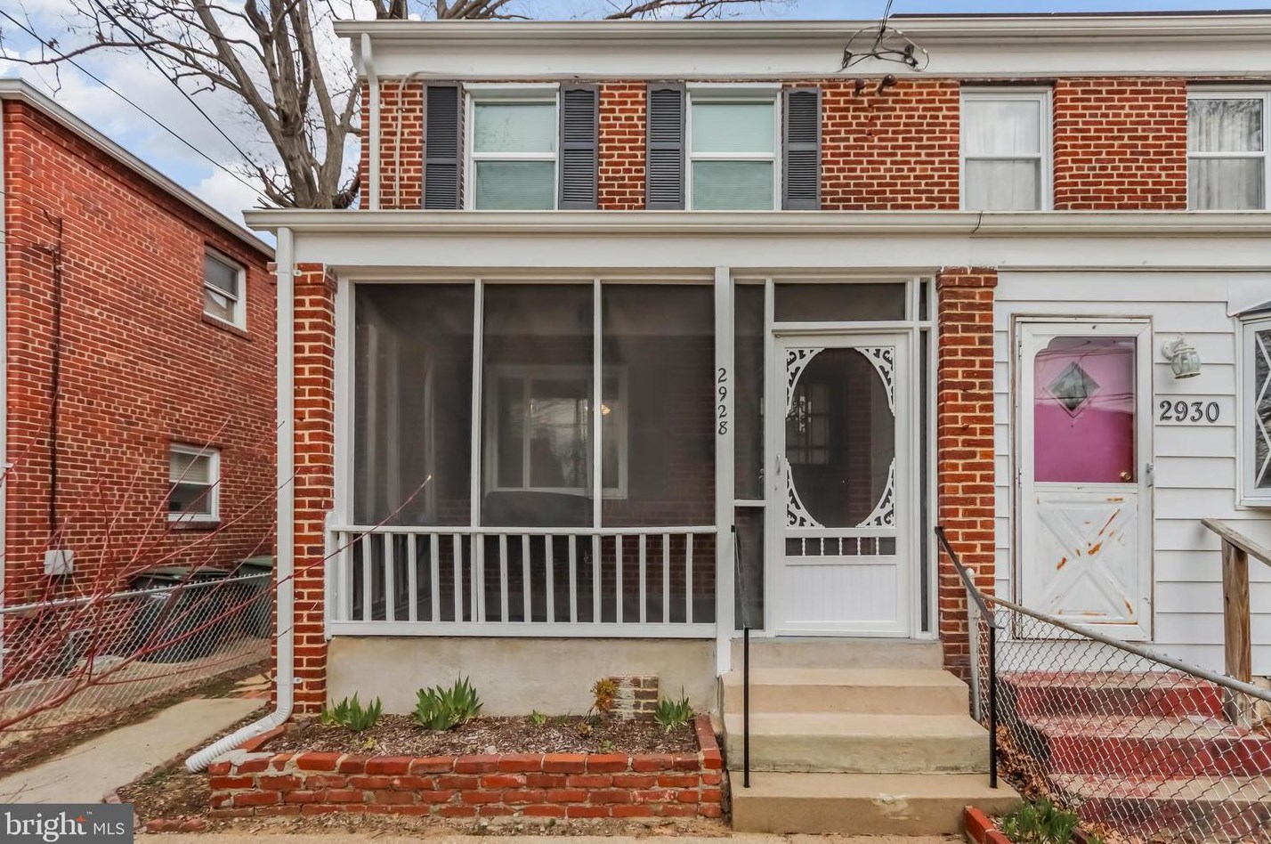 2928 M St Se, Washington, DC 20007