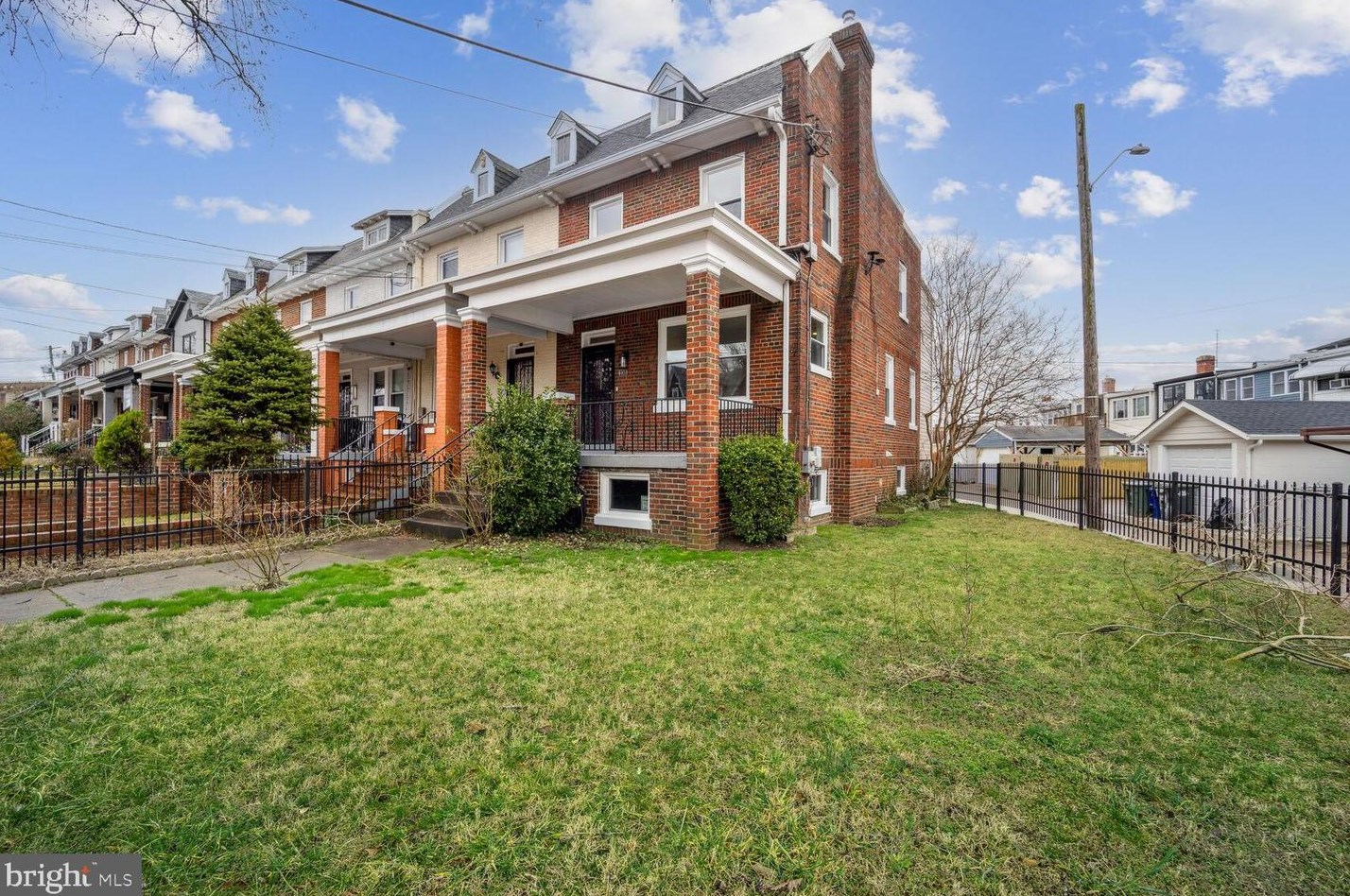 330 Missouri Ave Nw, Washington, DC 20011