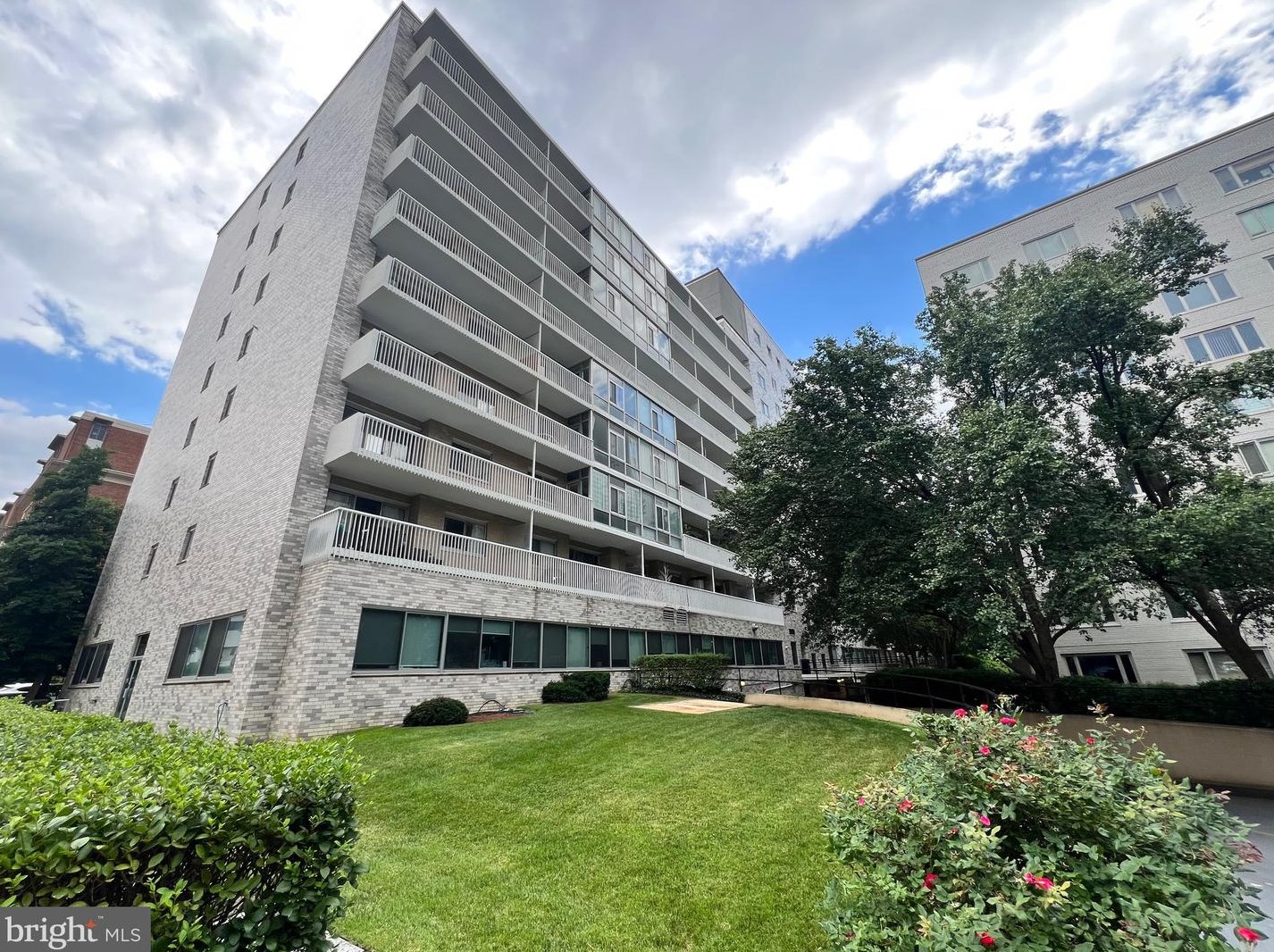730 24th St Nw #703, Washington, DC 20037