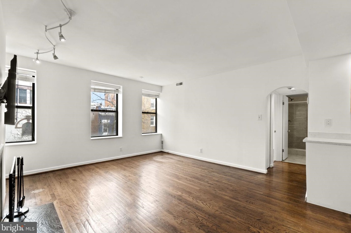 1736 Willard St Nw #301, Washington, DC 20009