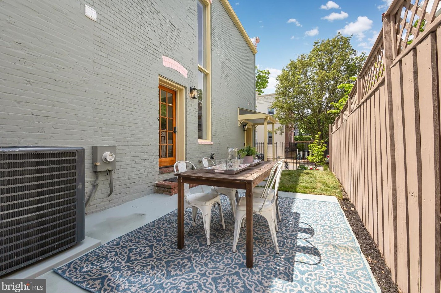 631 Pickford Pl, Washington DC 20002-5333 exterior