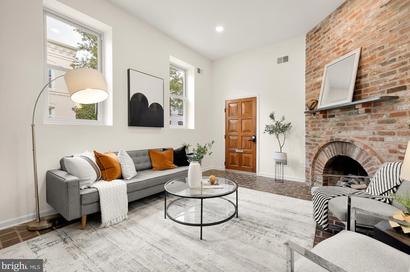 631 Pickford Pl, Washington DC 20002-5333 exterior