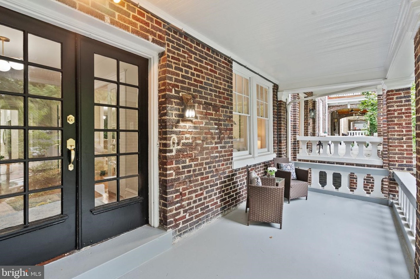1819 Irving St, Washington, DC 20018-2427
