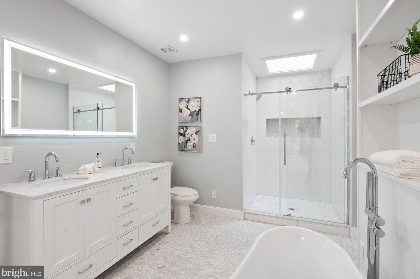 1819 Irving St, Washington DC  20018-2427 exterior