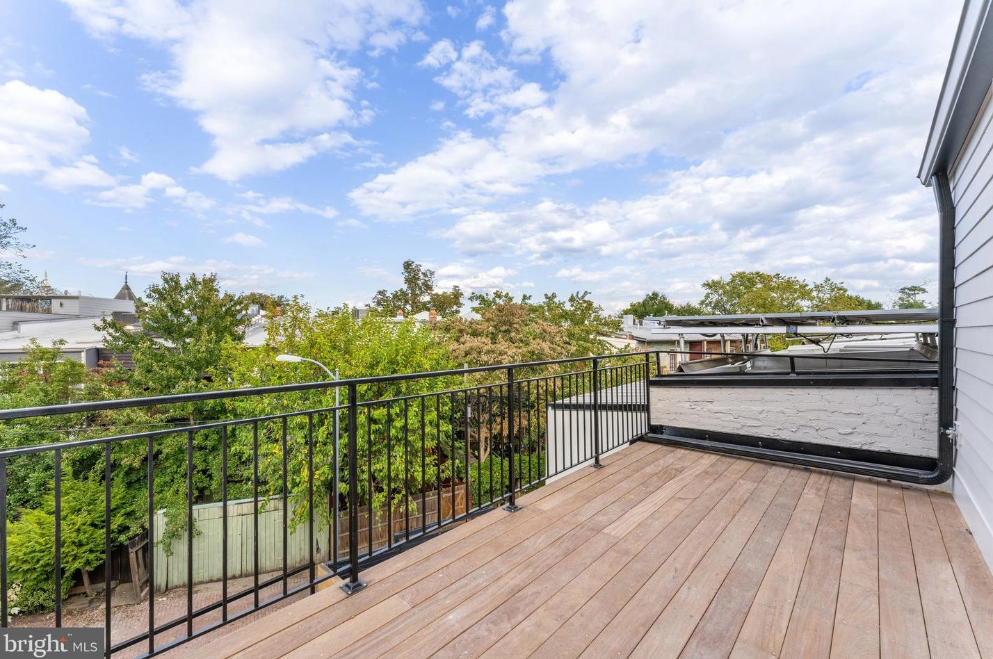 1332 Independence Ave, Washington DC  20003-2365 exterior