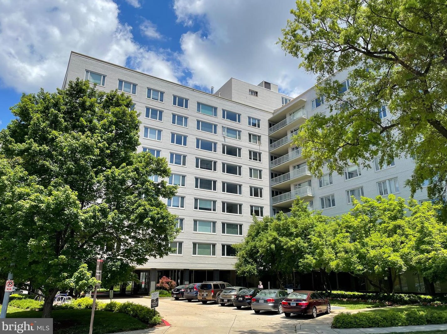 2475 Virginia Ave Nw #506, Washington, DC 20037