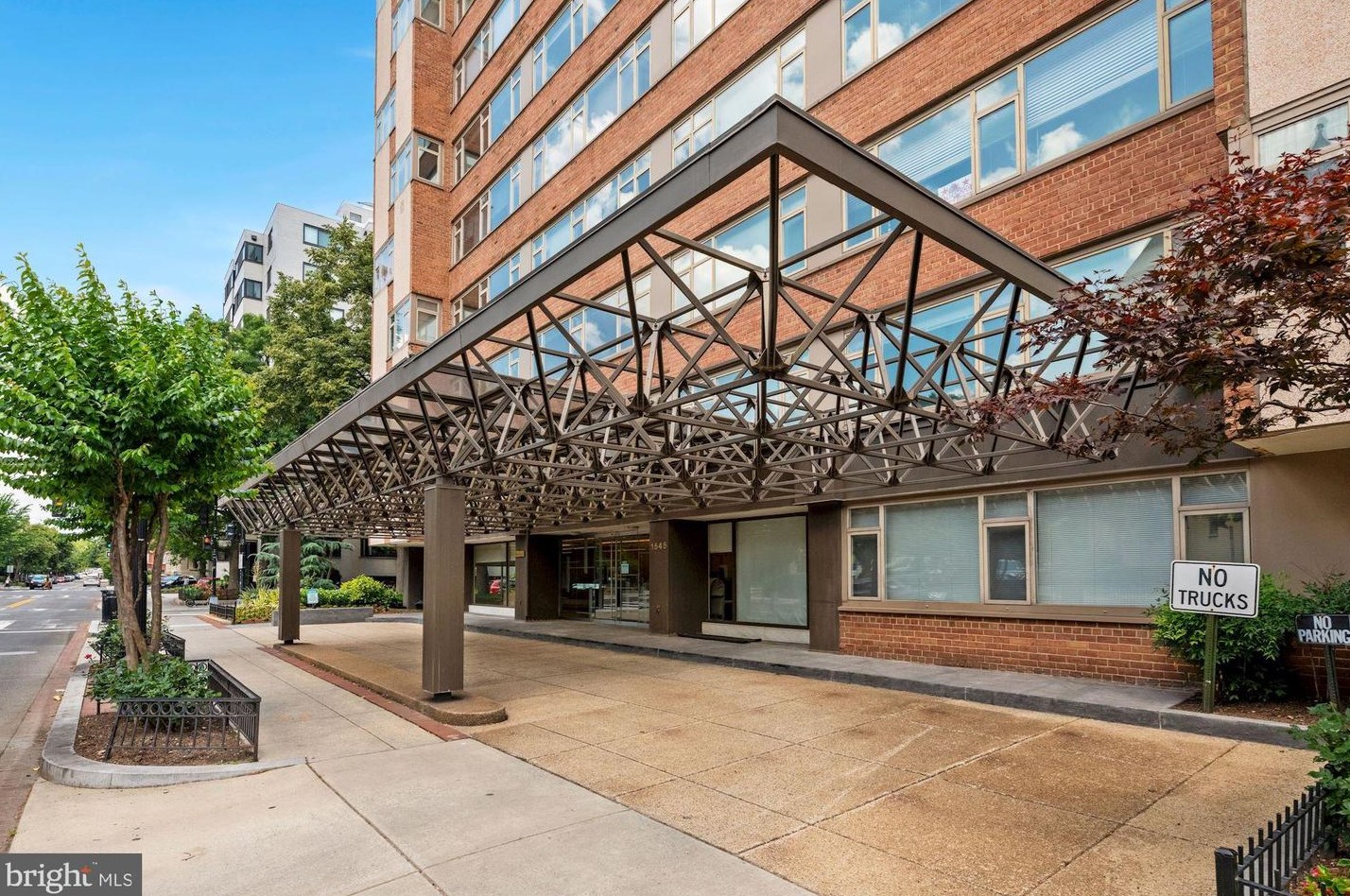 1545 18th St, Washington DC  20036-1345 exterior