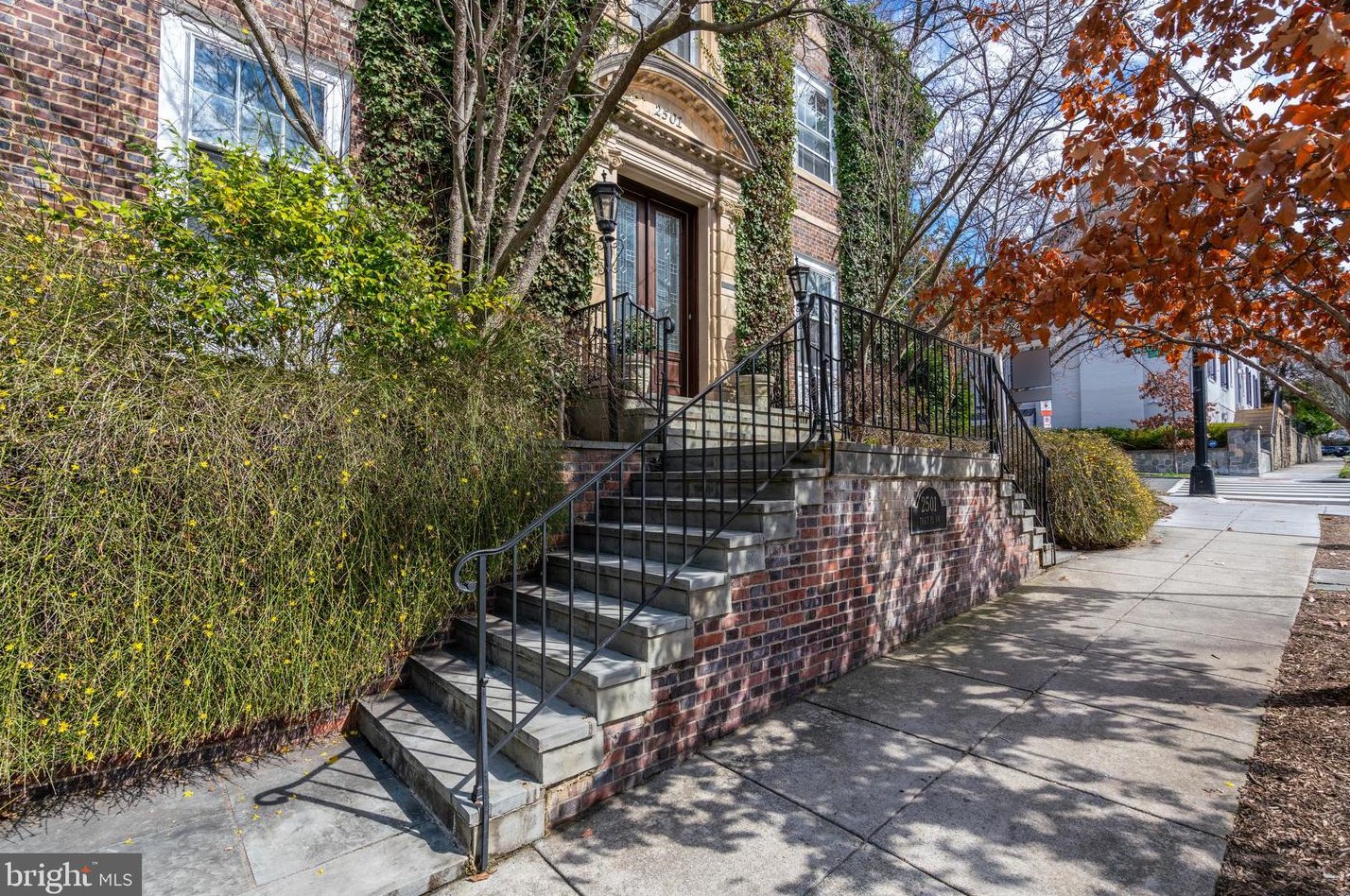 2503 Tracy Pl Nw, Washington, DC 20008