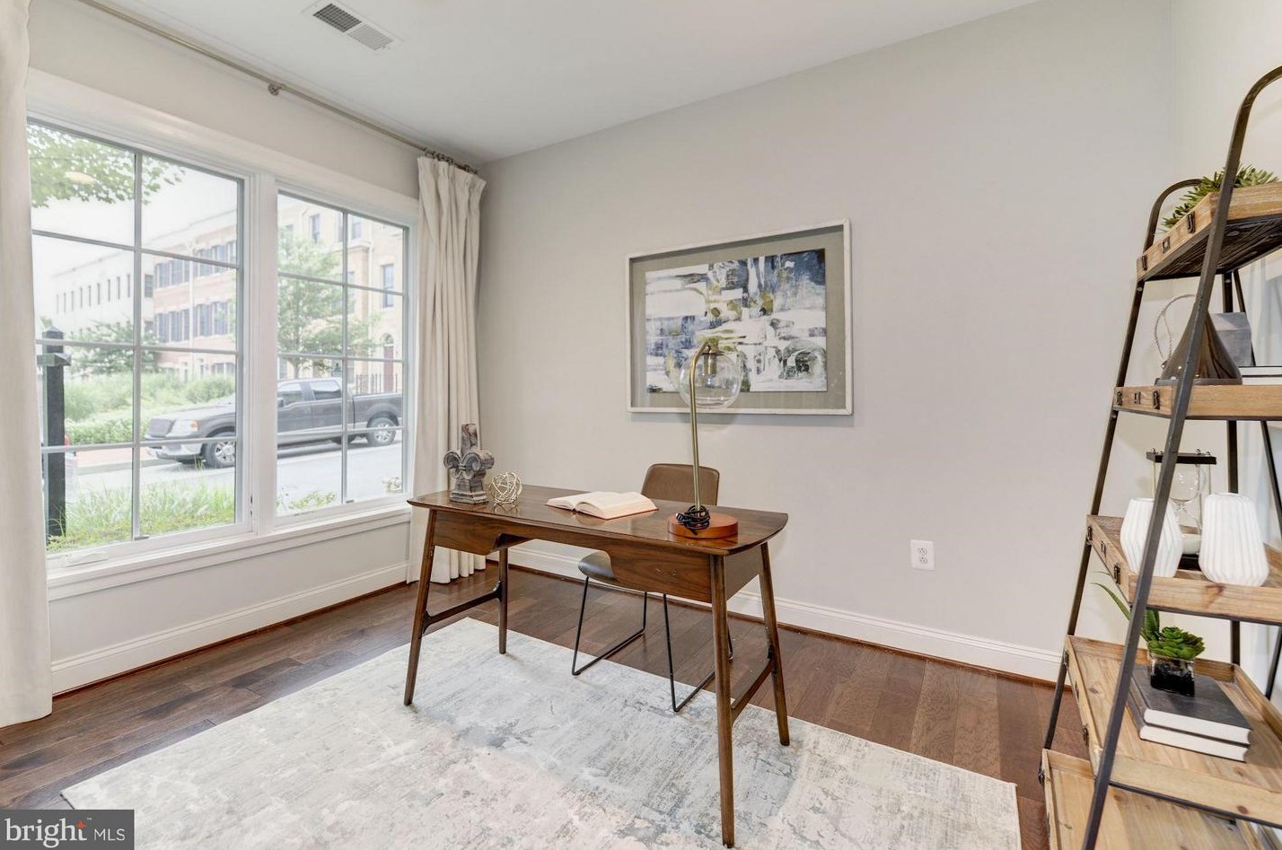 1405 Ridgeview Way Nw, Washington, DC 20007