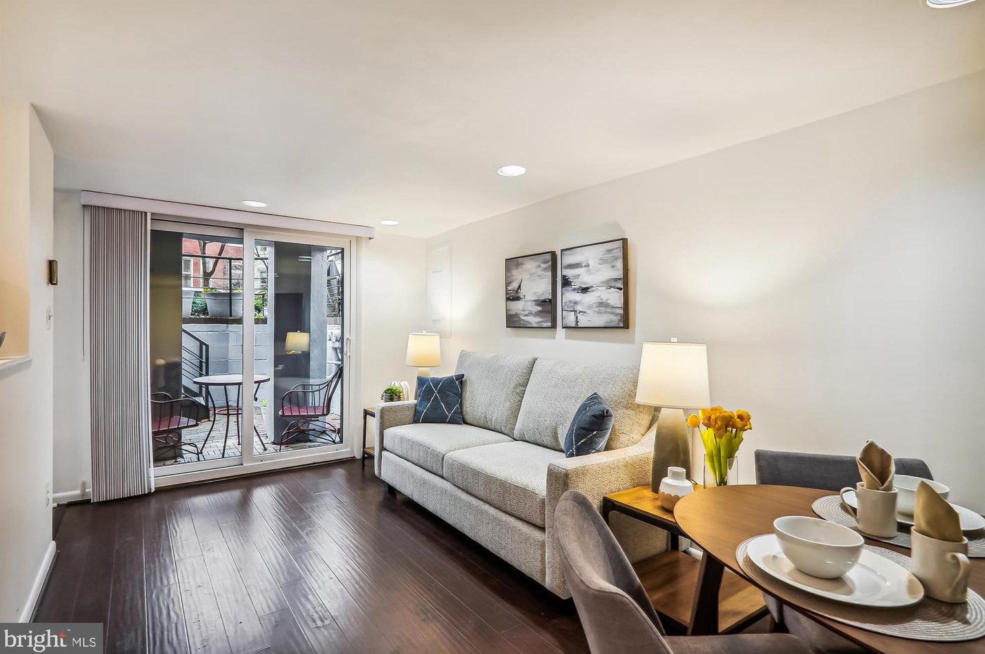 125 12th St, Washington DC  20003-1420 exterior