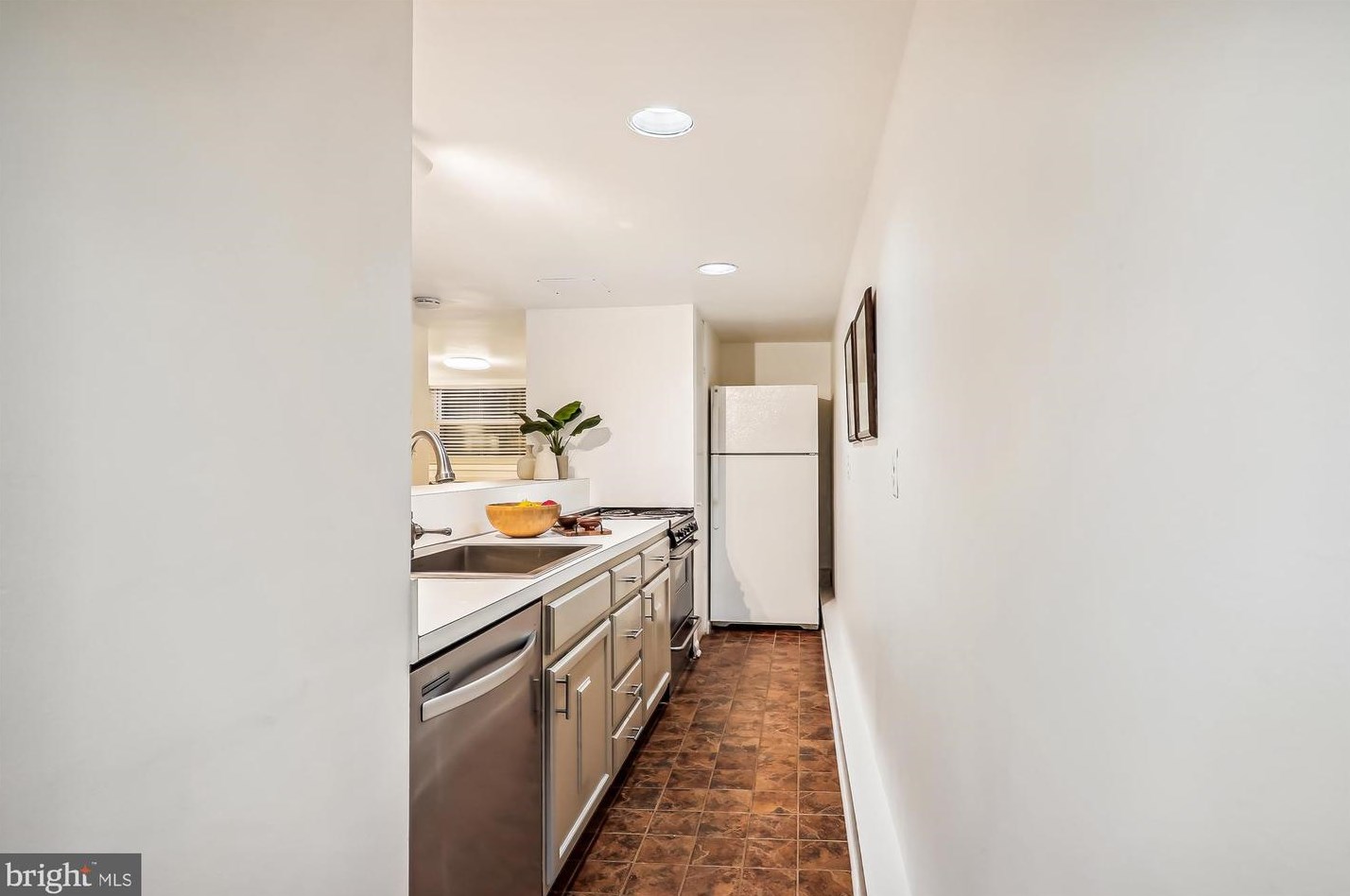 125 12th St, Washington DC  20003-1420 exterior