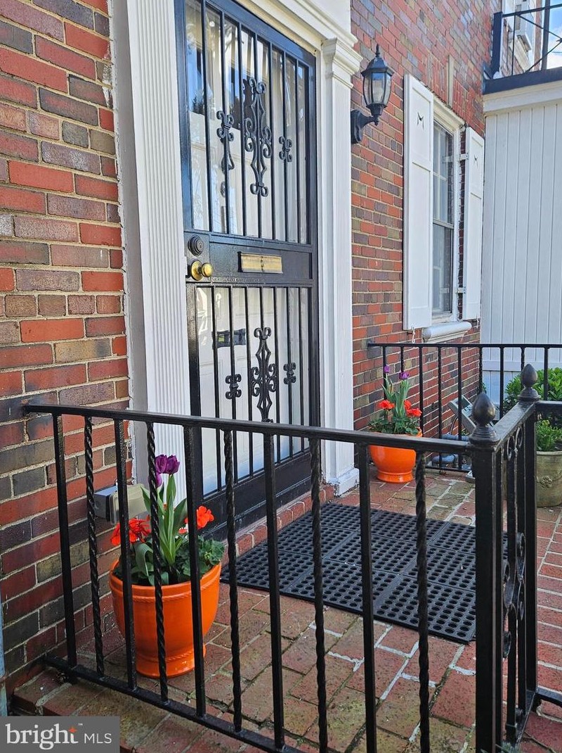 1358 Juniper St Nw, Washington, DC 20012