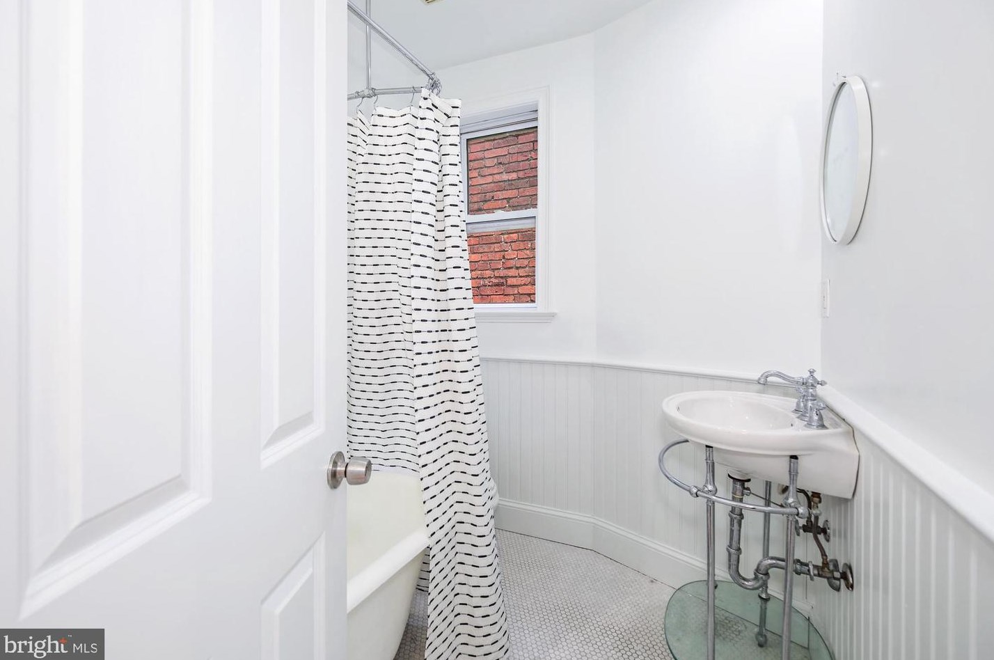 151 Thomas St, Washington DC  20001-1636 exterior