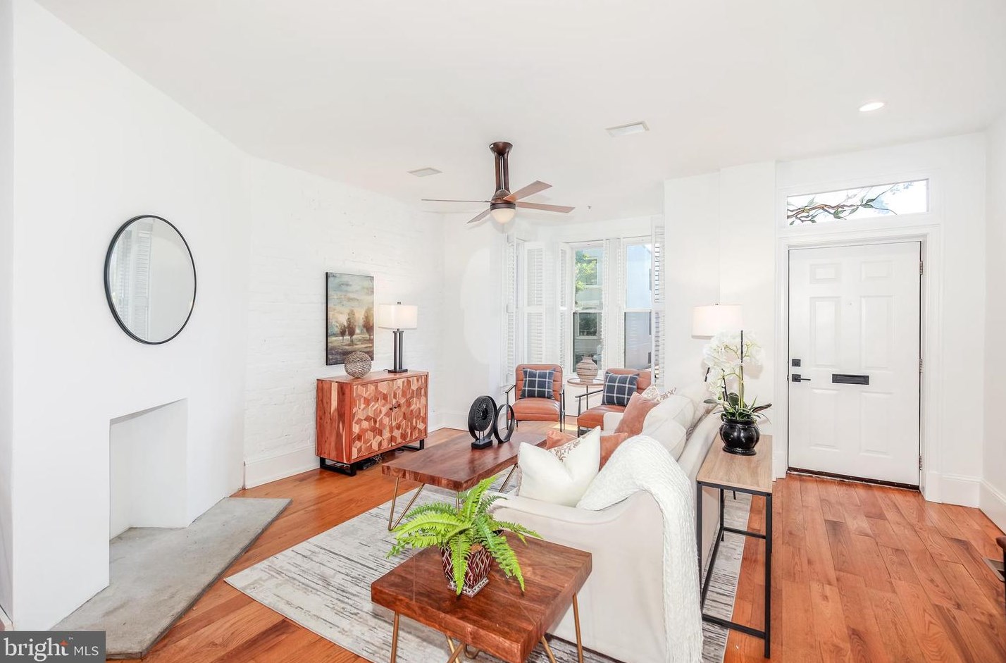 151 Thomas St, Washington DC  20001-1636 exterior