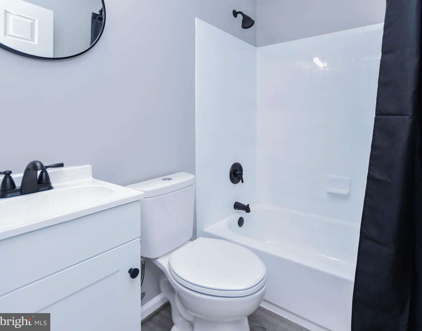 5220 Astor Pl, Washington DC  20019-6447 exterior