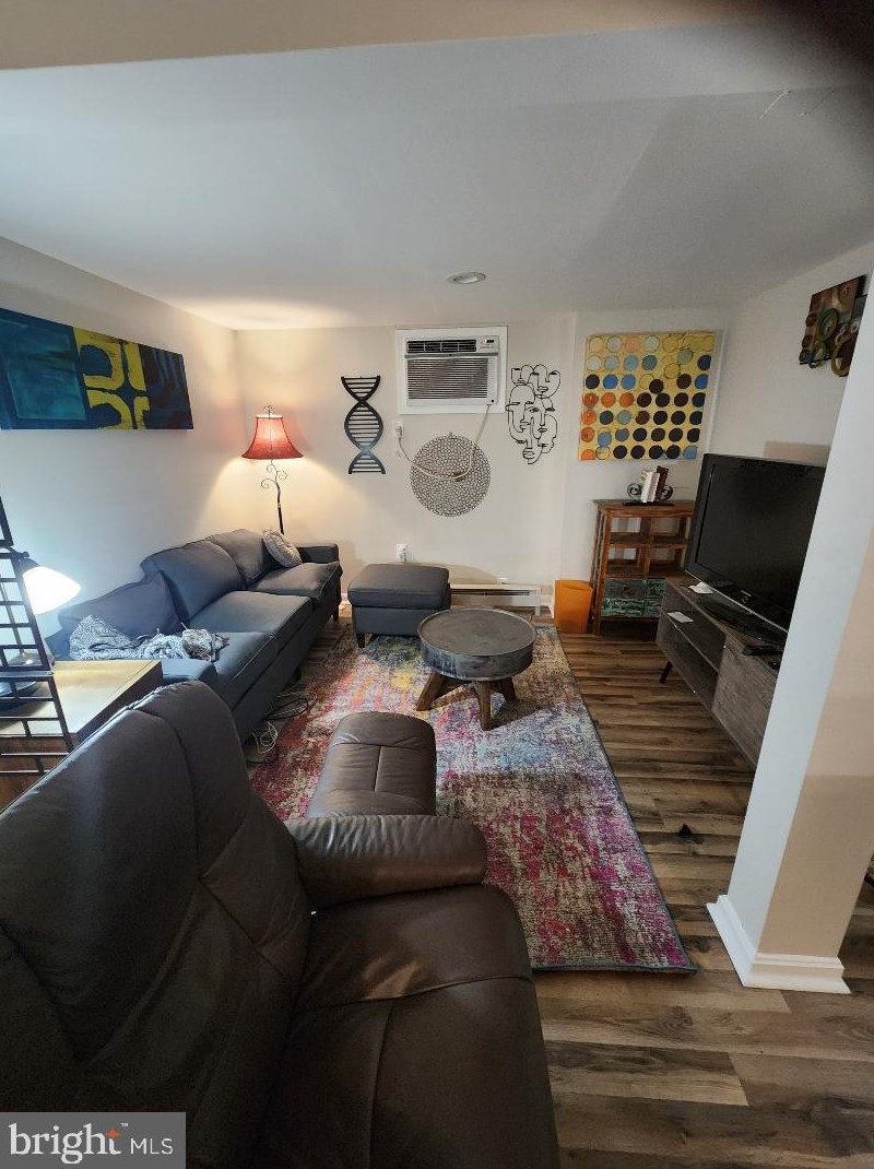 209 Sheridan St Nw #lower Level, Washington, DC 20011