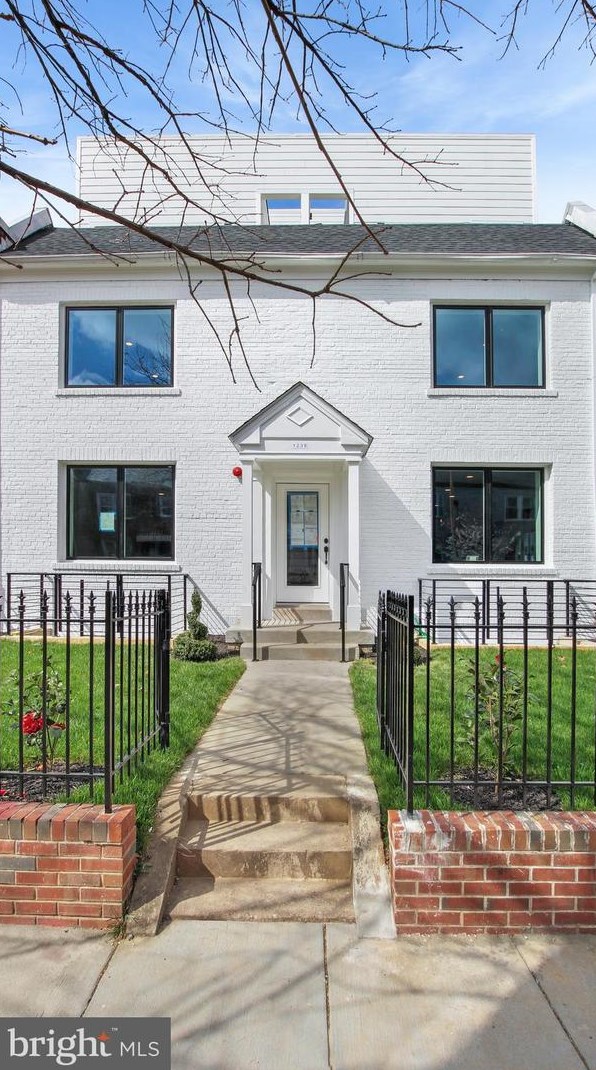 1236 18th St Ne #4, Washington, DC 20002