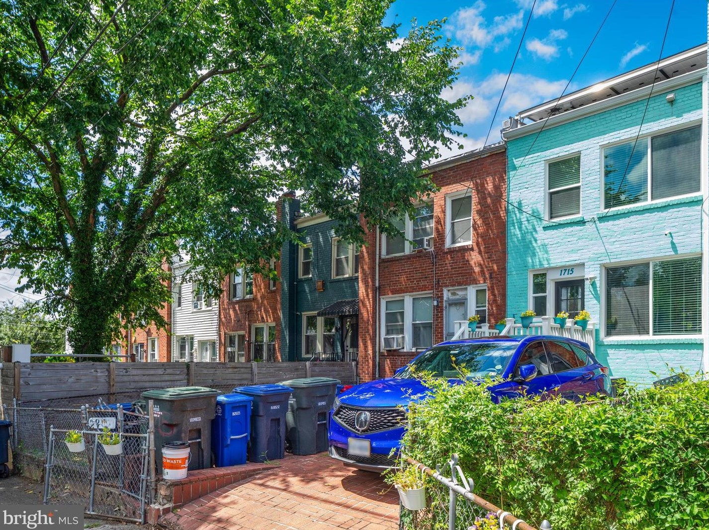 1715 Lang Pl, Washington DC  20002-3026 exterior