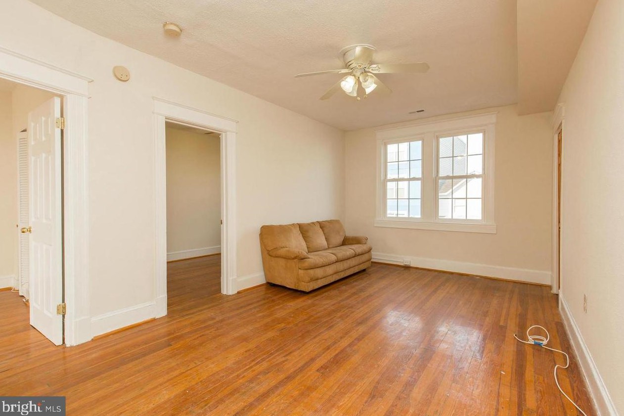 612 Newton Pl, Washington, DC 20010-1747
