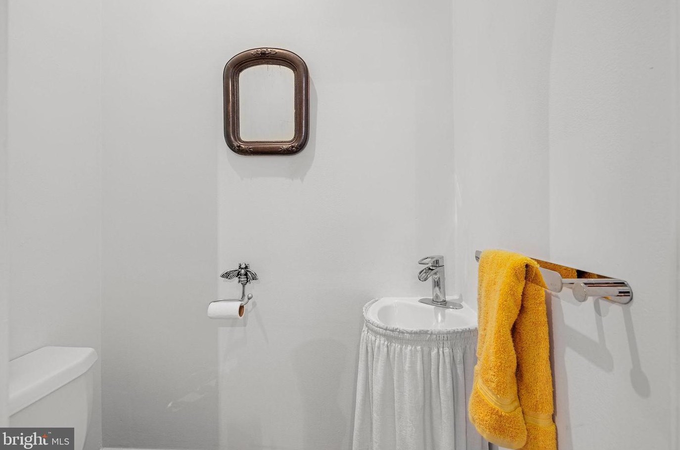 2132 37th St, Washington DC  20007-2248 exterior