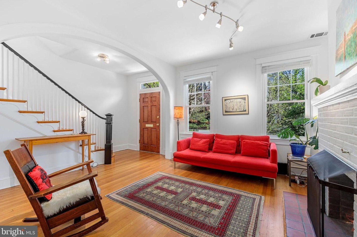 2132 37th St, Washington DC  20007-2248 exterior