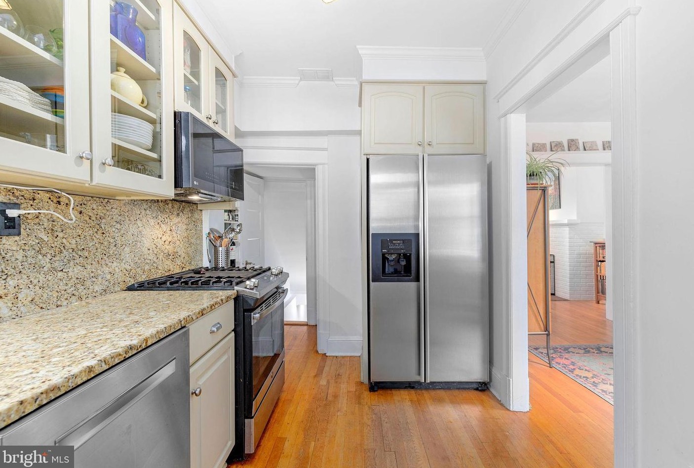 2132 37th St, Washington DC  20007-2248 exterior