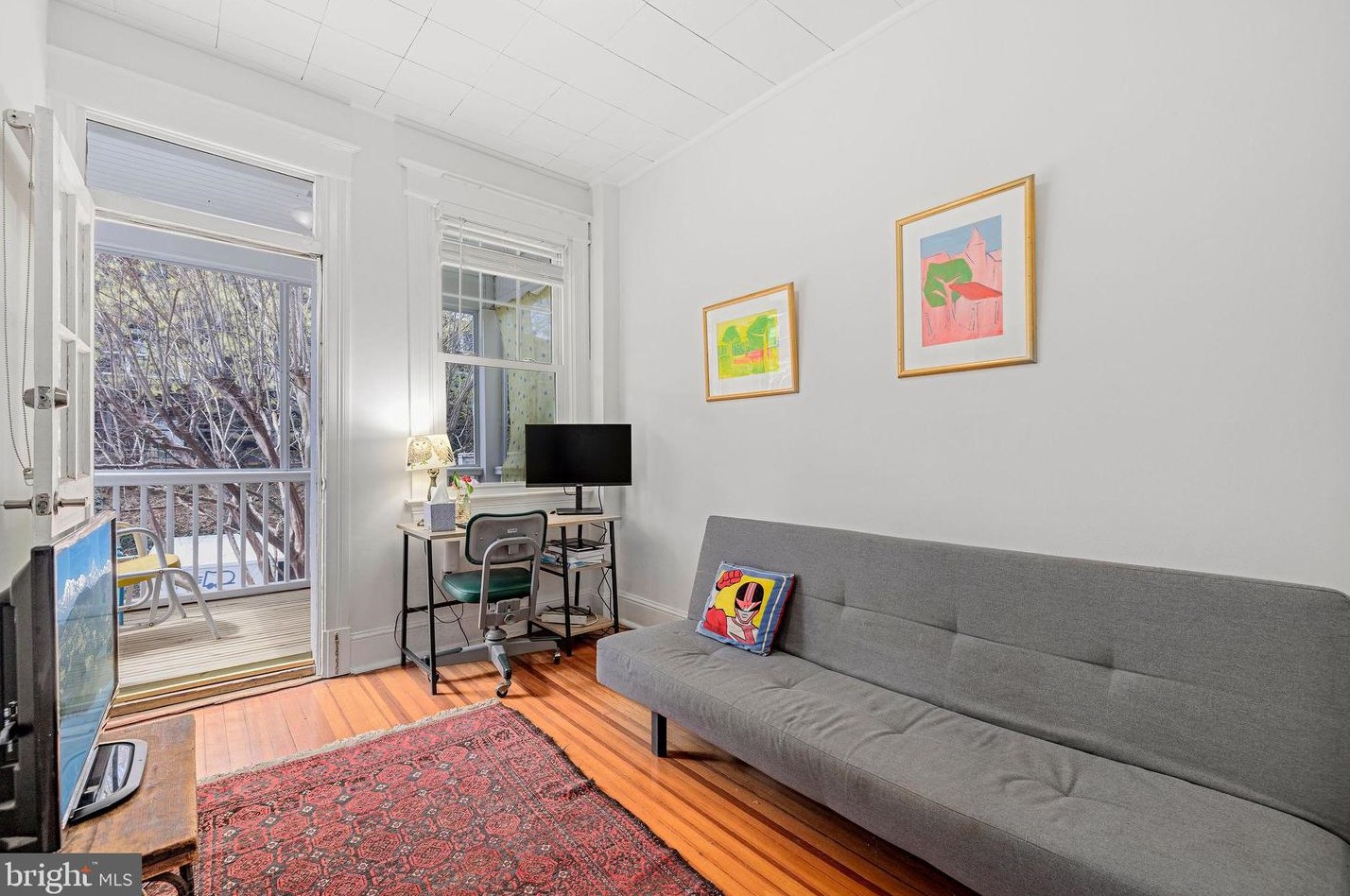 2132 37th St, Washington DC  20007-2248 exterior