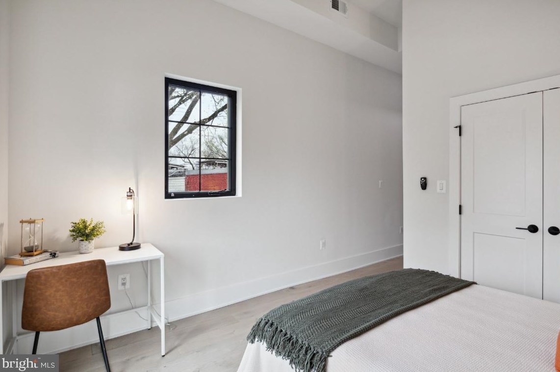 1416 A St, Washington DC  20003-1523 exterior