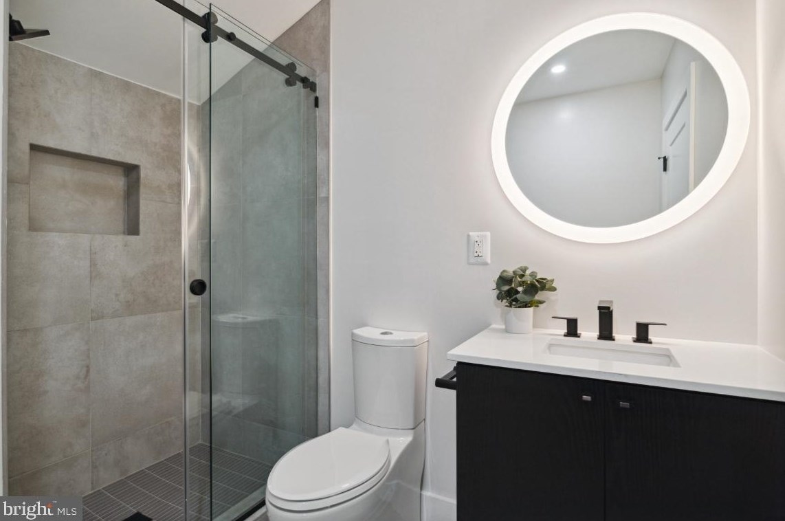 1416 A St, Washington DC  20003-1523 exterior