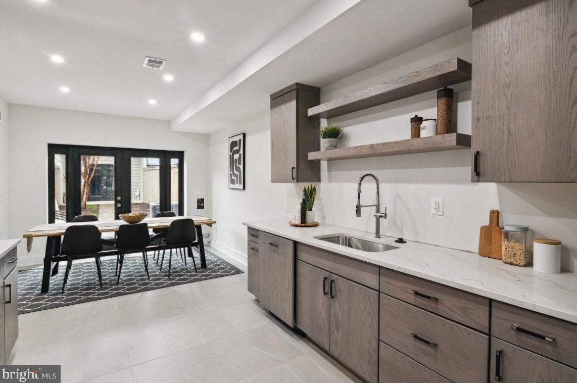 1416 A St, Washington DC  20003-1523 exterior