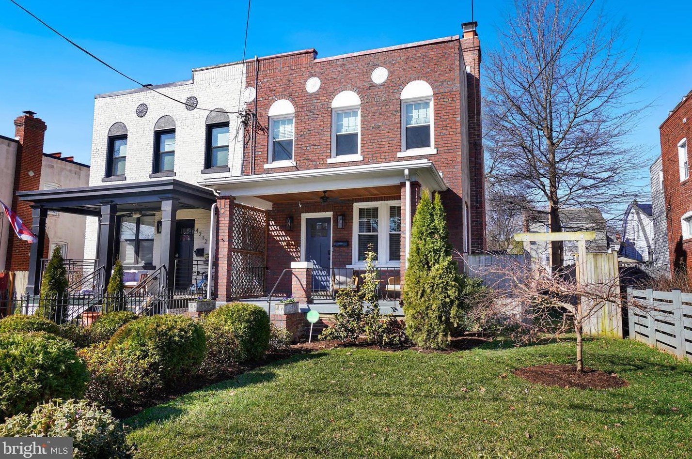 4214 12th Pl, Washington, DC 20017-3821