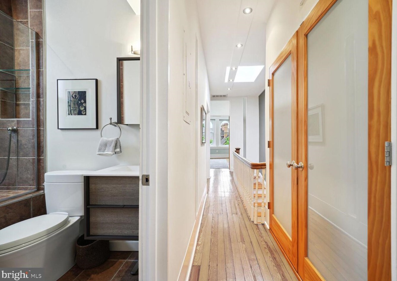 1849 Mintwood Pl, Washington DC 20009-1984 exterior