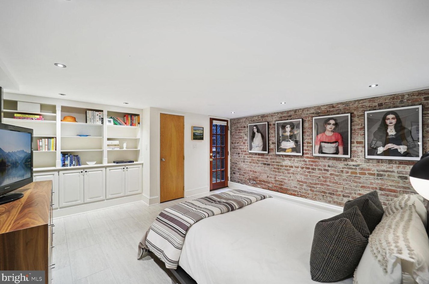 1849 Mintwood Pl, Washington DC 20009-1984 exterior