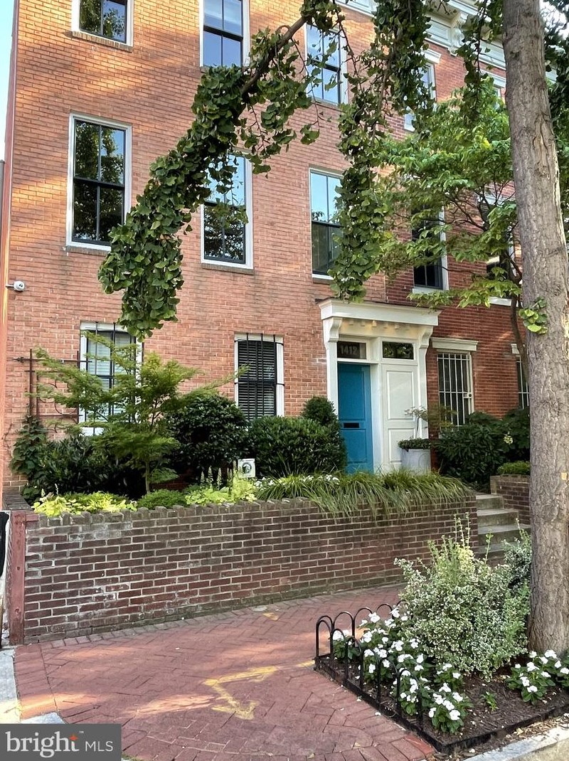 1412 Corcoran St, Washington, DC 20009-3804