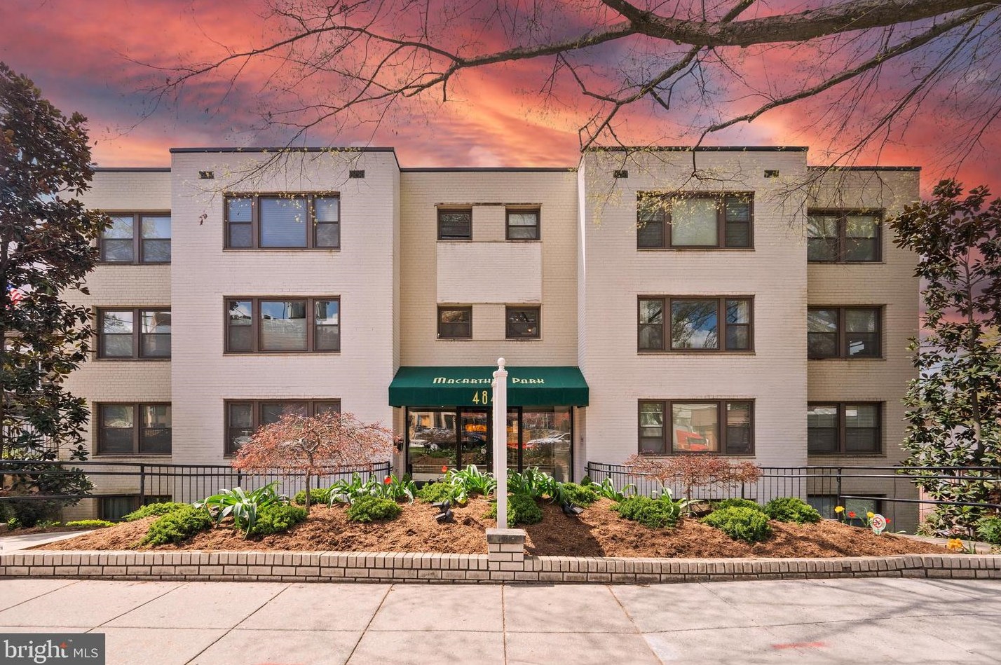 4840 Macarthur Blvd Nw #502, Washington, DC 20007