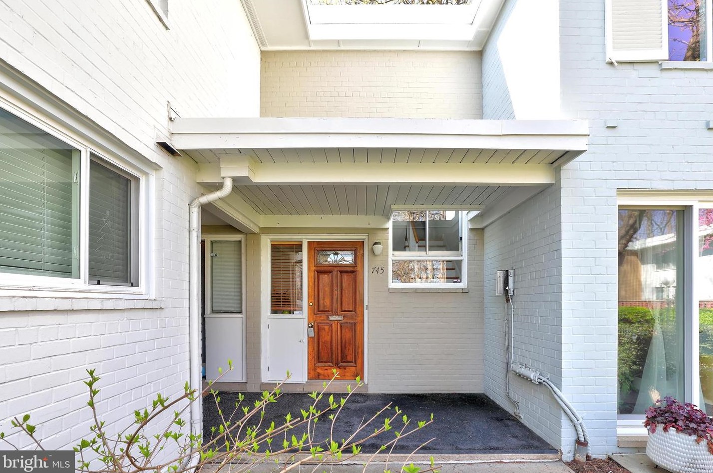 745 3rd St Sw #403, Washington, DC 20024