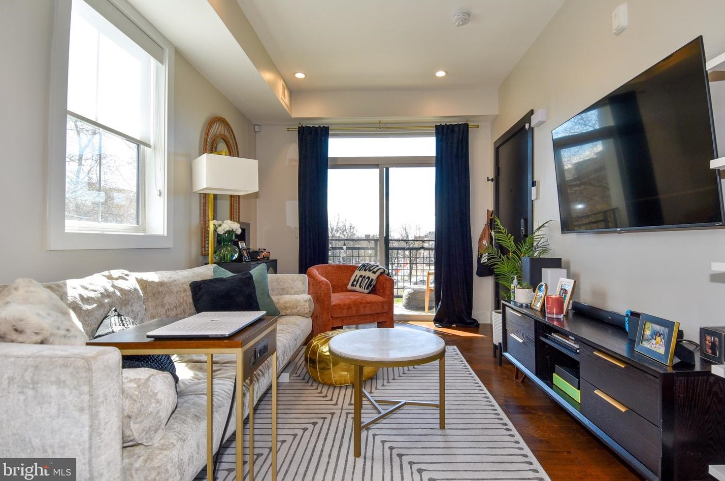 1101 Fern St Nw #302, Washington, DC 20012