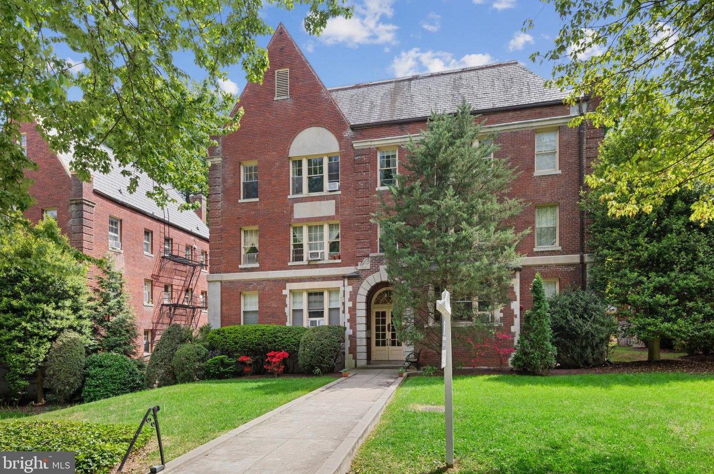 3024 Porter St Nw #204, Washington, DC 20008