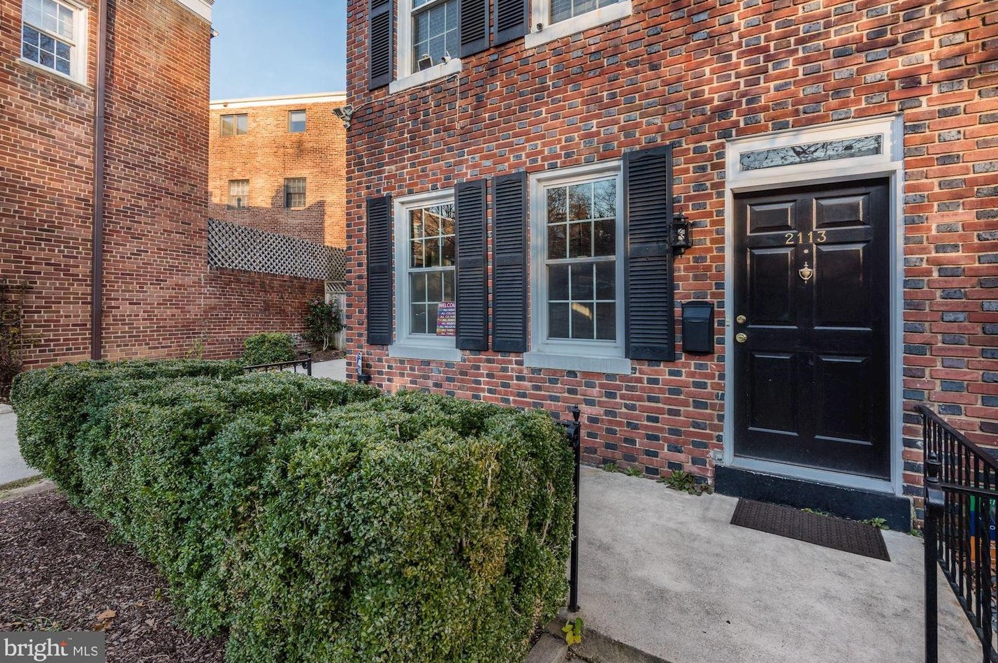 2113 37th St Nw, Washington, DC 20007